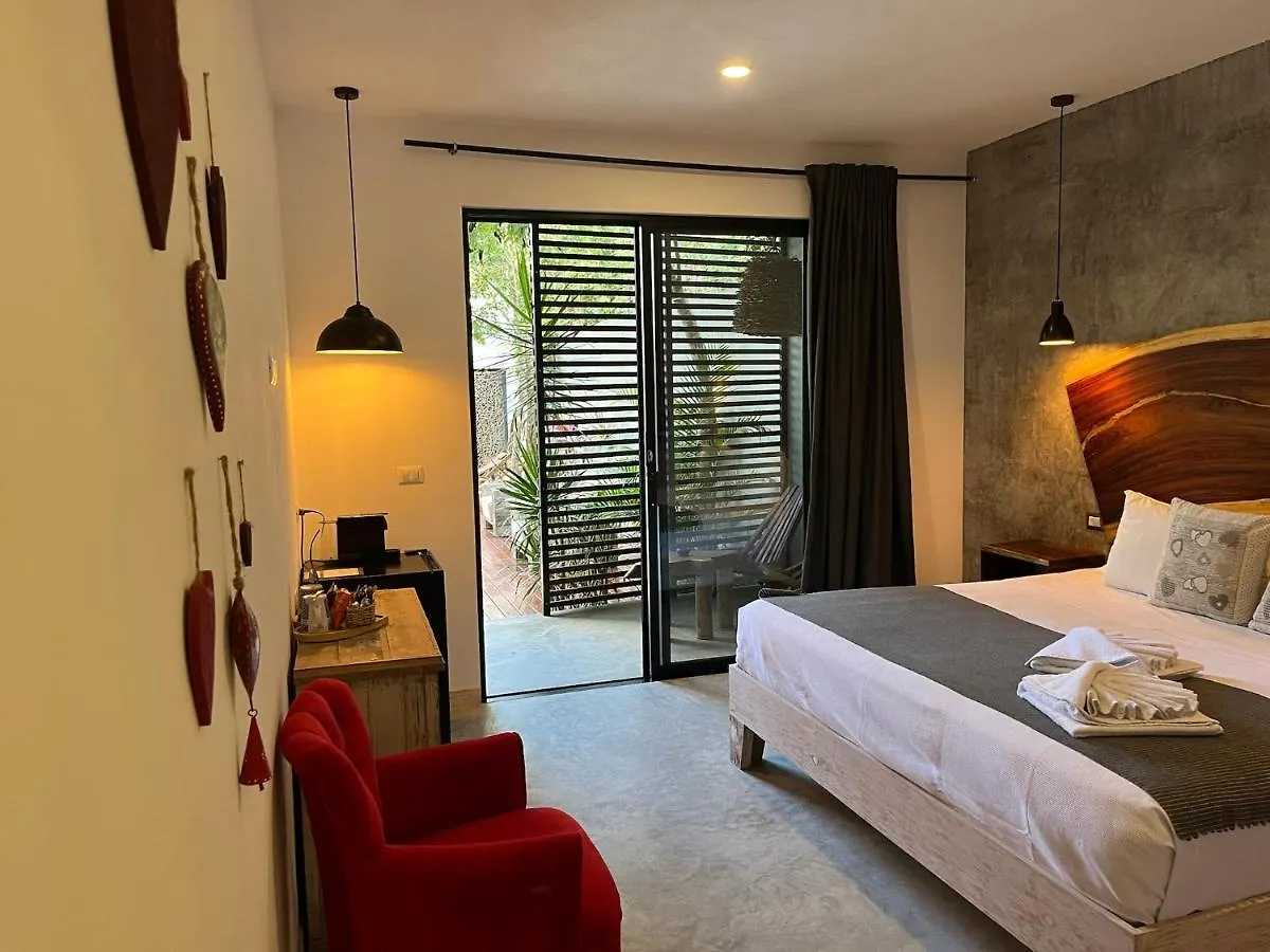 ****  Little Gem Hotel Tulum La Veleta Mexico